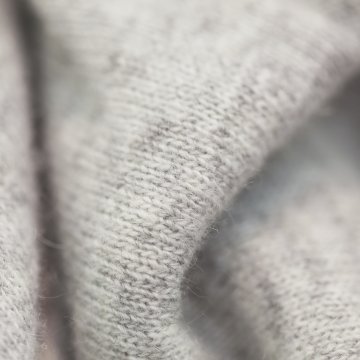 Что делать, если шерстяной свитер колется